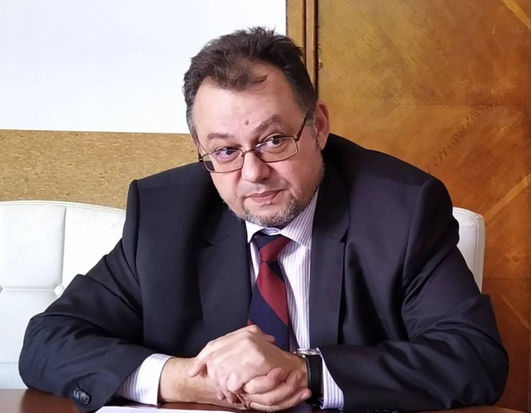 Mr Roumen Kofinov