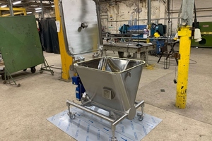 Ajax Equipment's mobile feeder for pharmaceutical powder handling