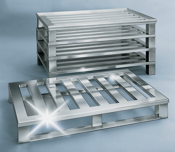 AluClean Hygiene Polish gives aluminium pallets a longer life