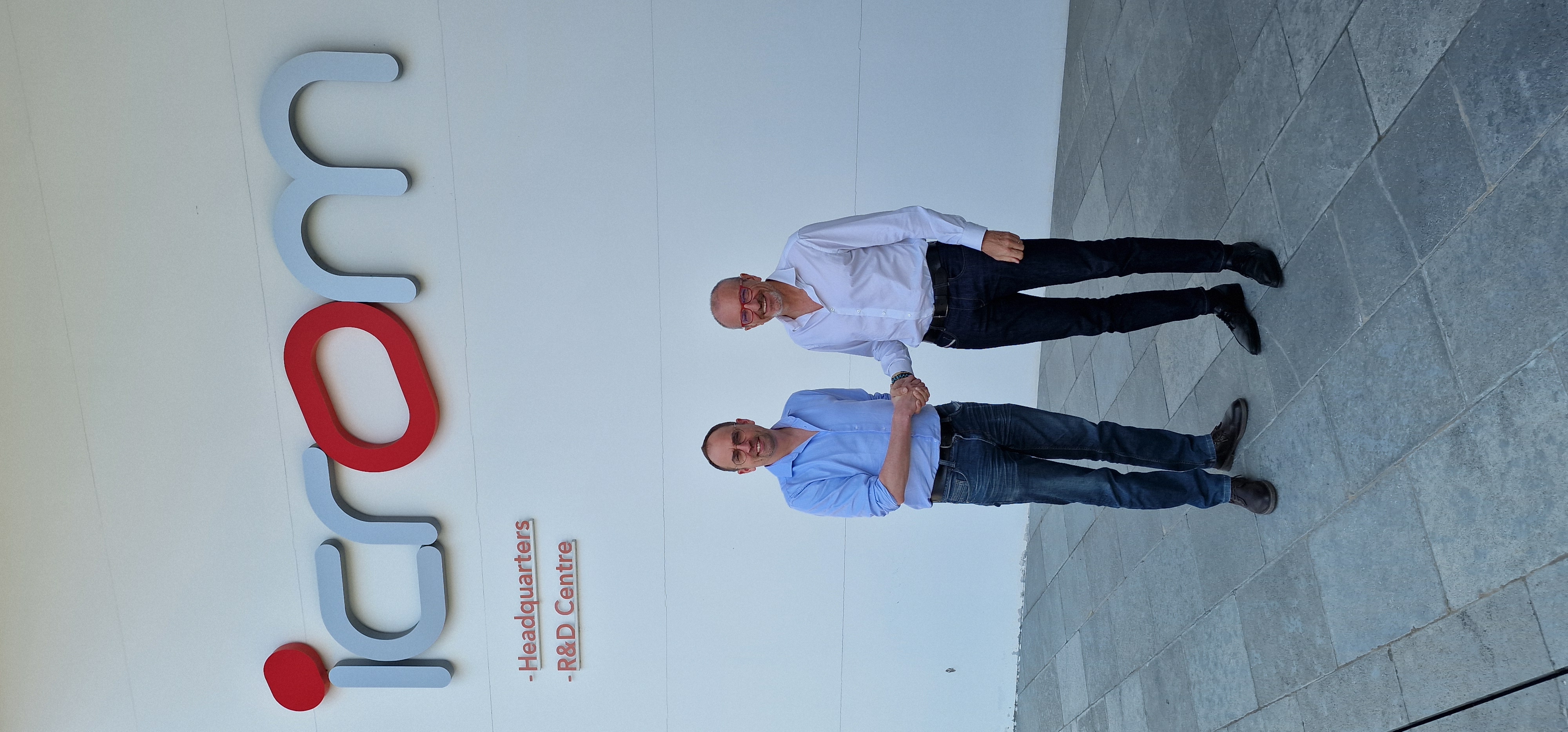 Dr. Pierric Marchand, GM of Holodiag (on the left) and Pierfrancesco Morosini, President of Icrom Group (on the right)