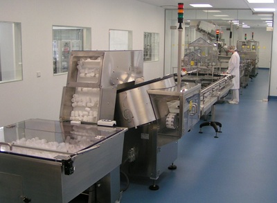 The U-Form line has a completely separate primary area for filling and sealing and a secondary area for labelling and packaging