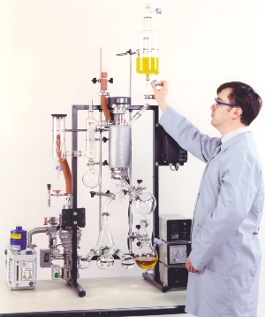 Pope thin film distillation and wiped-film evaporators from Labtex