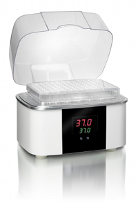 The plate heater has a defined temperature range suitable for cell biology use