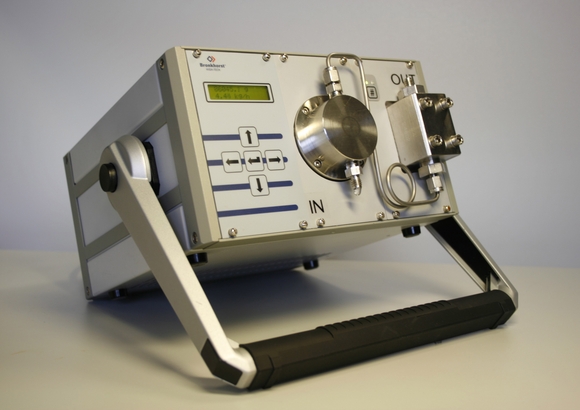 Bronkhorst offers accurate fluid dosing in a compact package