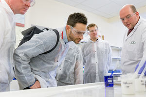 Business collaborations with universities to boost chemical industry