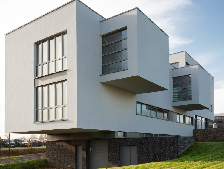 Catalent to acquire Delphi Genetics and launch plasmid manufacturing in US 