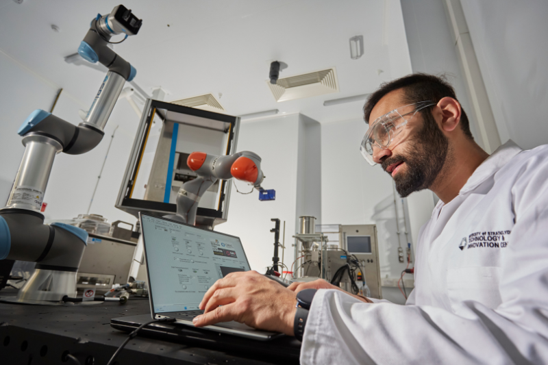 CMAC unlocks decade of pharmaceutical manufacturing data with Plvs Ultra knowledge graph technology