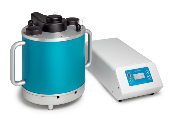 Daisy-Chaining Photo- and Thermal Chemistry