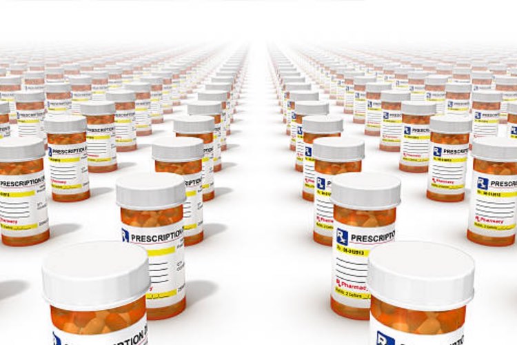 FDA approves nine companies for first generics of Lyrica