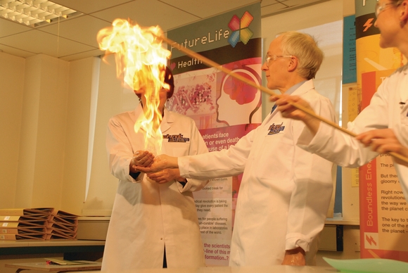 Flash-bang science is back in the classroom