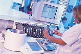 Hosokawa air jet sieve scales new heights