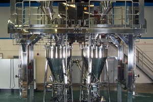 Hosokawa milling system delumps AstraZeneca APIs