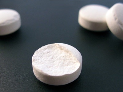 Figure 2: punch tip wear can cause tablet imperfections such as flashing, lamination, and capping