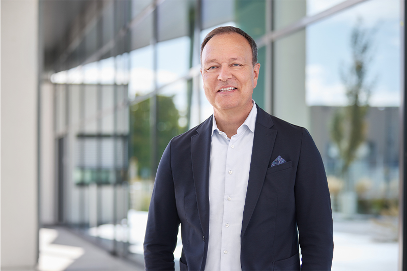 Peter Soelkner steps down as Managing Director of Vetter
