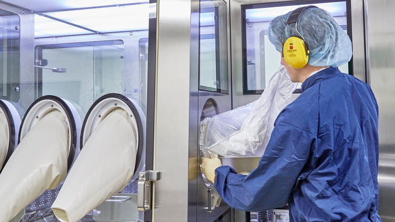 DPTE sterile transfer system on an Octapharma SVP-filling line in Stockholm 