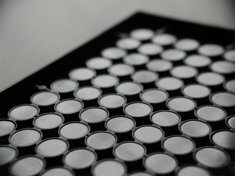 Microplate design enhances fluorescence and luminescence measurement
