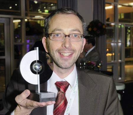 Osmotic pump delivers drugs on the go