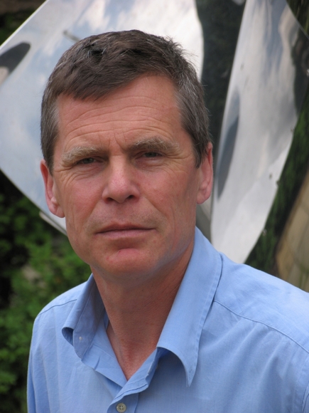 PDS strengthens US position