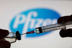 Pfizer strikes landmark deal with US government to lower drug prices