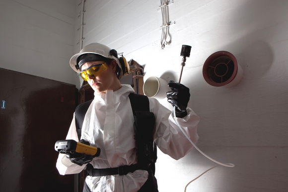 Portable gas analyser verifies safe working environment