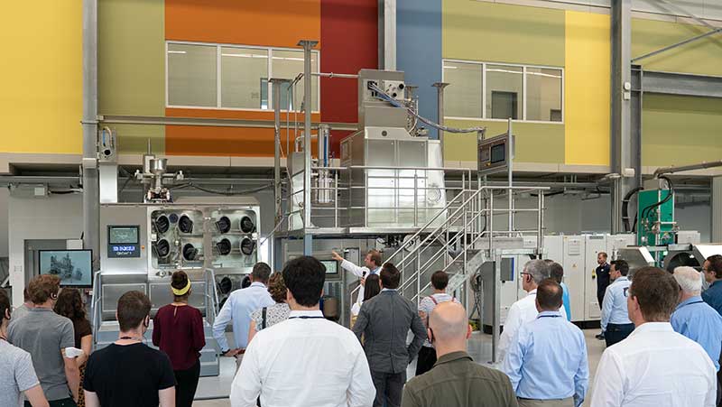 QbCon - Fully integrated continuous manufacturing line meeting OEB 5 requirements