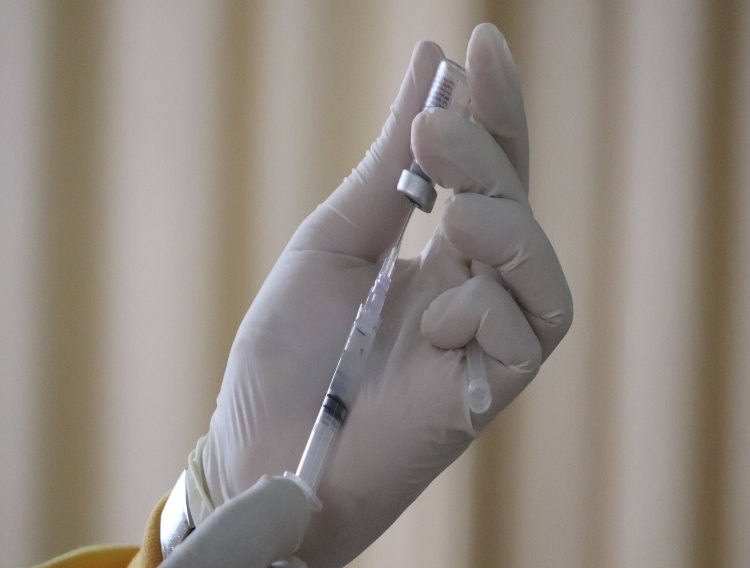 Sanofi and GSK announce positive preliminary COVID booster data 