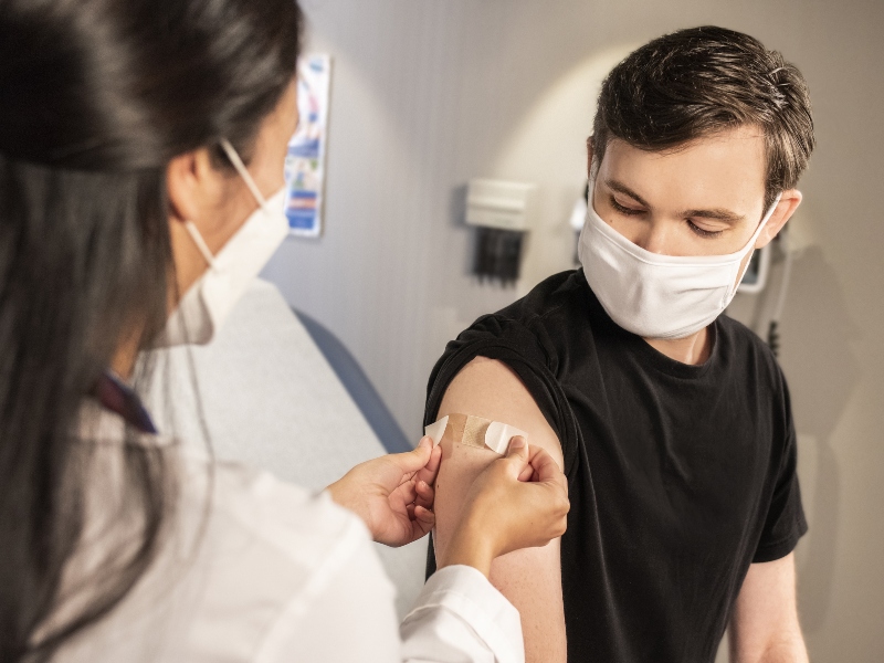Sanofi pledges to sell over €10bn in vaccine sales