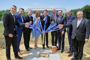 SCHOTT Pharma invests in sterile cartridge production in Hungary