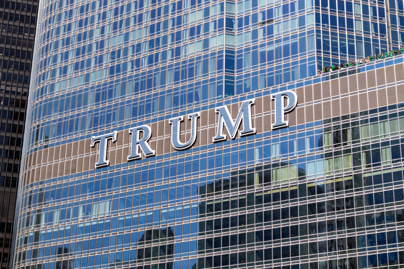Trump's pharma tariffs to be introduced "in the near future"