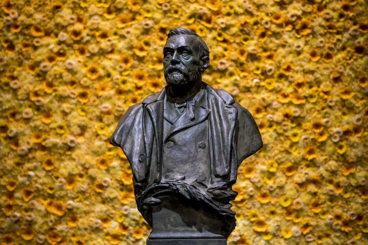 Winner of the Nobel Prize in Physiology or Medicine